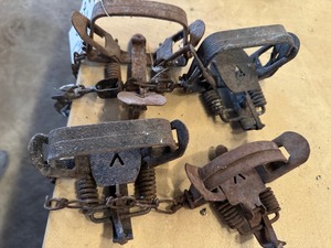 4 Vintage Traps