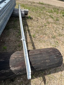 17 - White Drip Cap Alum, 10 Long