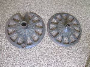 (DLR) 2 Vintage Medart Cast Iron B...