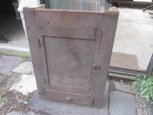 (GRN) Vintage Wood Cabinet with Swi...