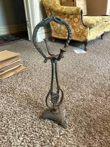 (DLR) VintageAntique Cast Iron Fi...