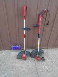 Qty of 2 Craftsman weed trimmeredger. Both power up. As shown.