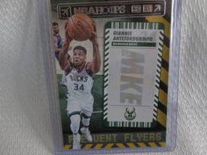 2021-22 Hoops Giannis Antetokounmpo...