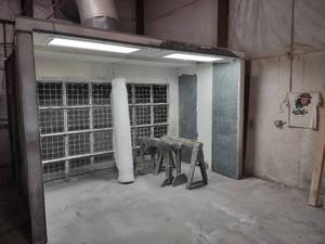 lot 40 image: Spray Booth, 12x8x6 Deep, 10 hp,...
