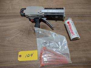 lot 104 image: Mixpac DM200 Epoxy Gun...