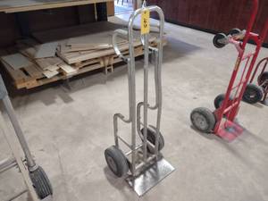 lot 165 image: Valley Aluminum Pneumatic Hand Truc...