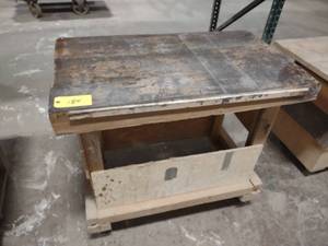 lot 184 image: Shop Cart, 42x24...