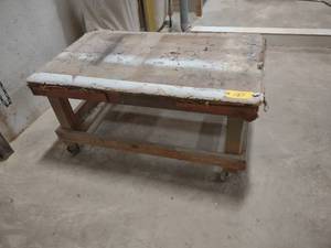 lot 187 image: Shop Cart, 53x31...