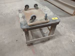 lot 190 image: (2) Shop Carts...