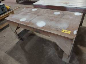 lot 205 image: Shop Cart, 61x32...