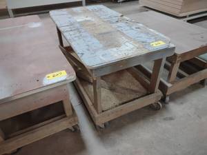 lot 208 image: Shop Cart, 61x32...
