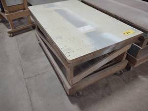 lot 211 image: Shop Cart, 53x32...