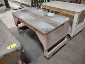 lot 220 image: Shop Cart, 61x32...
