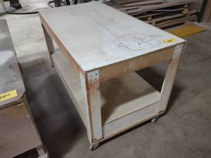 lot 221 image: Shop Cart, 60x32...
