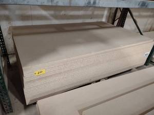 lot 240 image: (19) 5x8x1 18 PB...