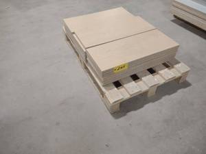 lot 268 image: (23) 11 58x28 Maple Faced PB...