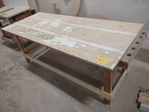 lot 319 image: Table 84x36...
