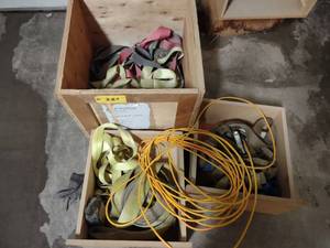 lot 339 image: Assorted Straps...