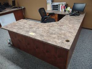 lot 344 image: U-Shaped Desk with Monitor & Chair,...