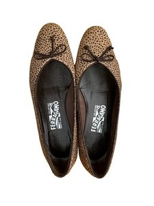 lot 131 image: Lot of 3 Ferragamo Designer Womans Shoes