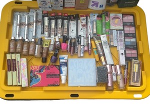 lot 127 image: HUGE LOT OF BEAUTY AND COSMETICS ALL BRAND NEW