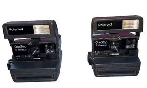 lot 30 image: Lot of 3 Polaroid OneStep Close Up 600 vintage instant film cameras.