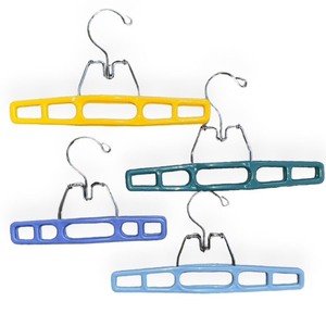lot 24 image: Many Colorful Tamor Plastic Clamp Hangers & Some Wooden Clamp Hangers as Well
