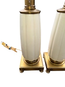 lot 153 image: PAIR OF VINTAGE LENOX PORCELAIN LAMPS