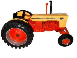 lot 145 image: LOT OF 3 Vintage ERTL Tractors - 116 Scale