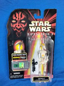 lot 71 image: New Star Wars Episode 1 Collectible OOM-9 with Blaster and Binoculars