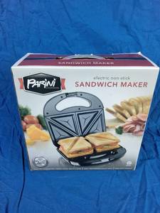 lot 109 image: New Parini Sandwich Maker