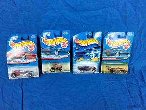 lot 122 image: 4 New Hot Wheels