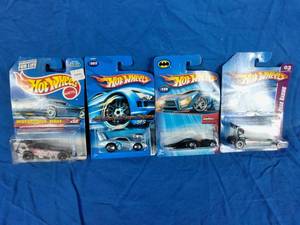 lot 126 image: 4 New Hot Wheels