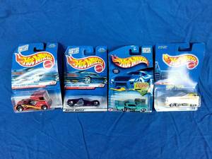 lot 140 image: 4 New Hot Wheels