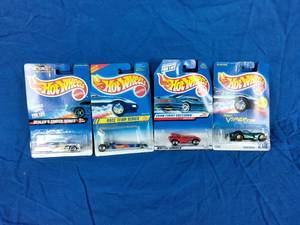 lot 141 image: 4 New Hot Wheels