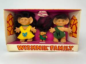 lot 5 image: 1964 Vintage Wishnik Family Trolls New in Box