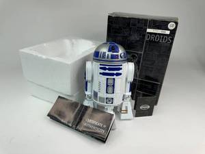 lot 13 image: Star Wars R2-D2 Fossil Limited Edition Wristwatch