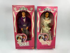 lot 15 image: Vintage 1982 Todd & Tracy Barbie Bolls New in Box