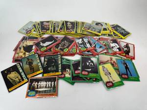 lot 17 image: 149 Vintage Star Wars Trading Cards