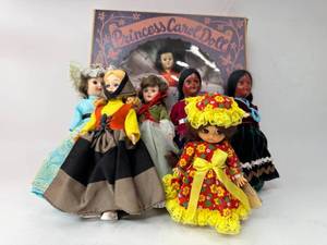 lot 34 image: Vintage Sleepy Eye Doll Lot