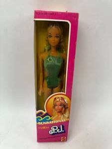 lot 67 image: 1981 Sunsational Malibu P.J. Barbie Doll New in Box