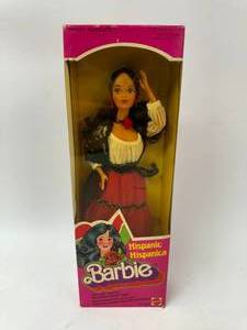 lot 76 image: 1979 Vintage Hispanic Barbie New in Box