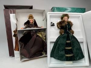 lot 117 image: Two 1996 Vintage Barbies - Couture & Holiday Caroler
