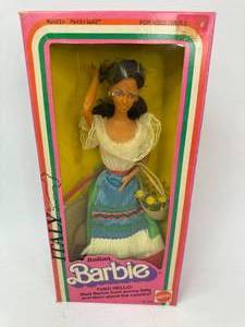 lot 102 image: 1979 Vintage Italy Italian Barbie New in Box