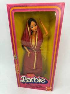 lot 103 image: 1981 Vintage India Barbie New in Box