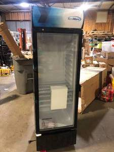 lot 3 image: Koolmore 22 in. Glass Door Merchandiser Refrigerator in Black - 9 Cu Ft. Customer Returns See Pictures