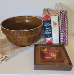 lot 6 image: Antique Vintage Crock Bowl USA Pottery with cookbooks