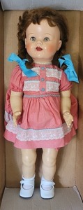 lot 12 image: Saucy Walker Doll by Ideal 22 1950s