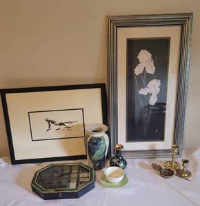 lot 52 image: Asian Artwork Horse by Dee Teller