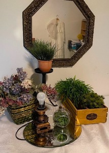 lot 107 image: Home decor lot of faux floral and Mirror